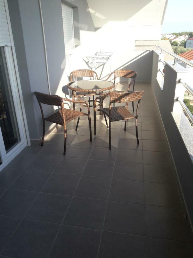 Apartmani Kuzmic วรซี ภายนอก รูปภาพ