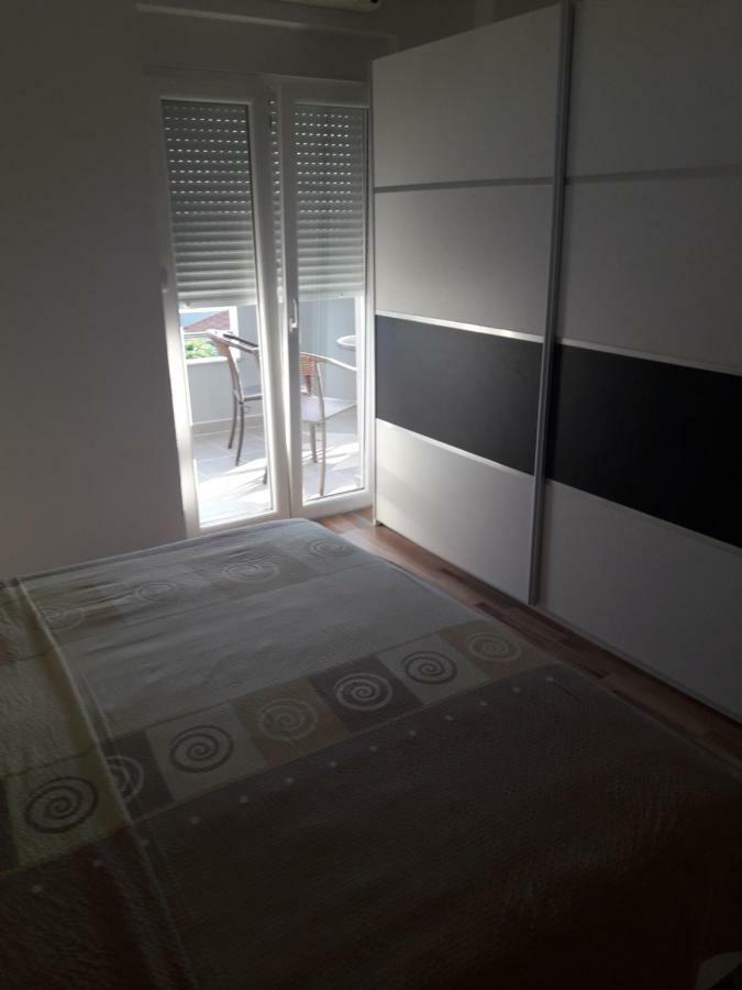 Apartmani Kuzmic วรซี ภายนอก รูปภาพ
